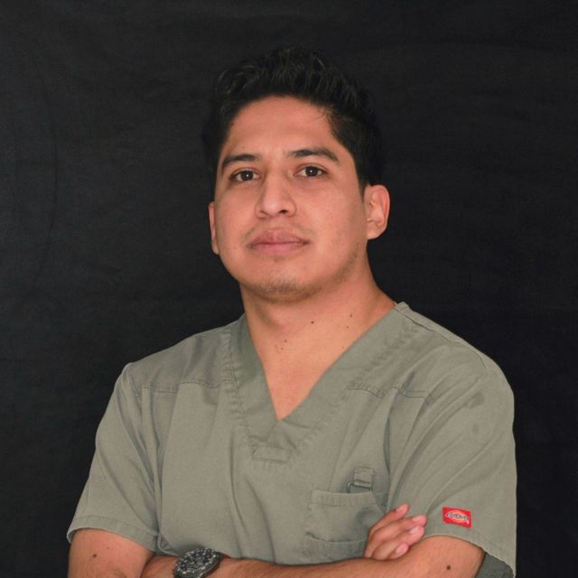 Aarón Alejandro Aguascalientes Medina, Cirujano maxilofacial Santiago de Querétaro