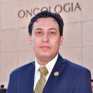 Ampliar imagen: Edgar García Escorcia, Ginecólogo Puebla