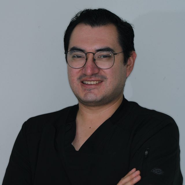 Ricardo Gutiérrez Martínez, Cirujano maxilofacial Morelia
