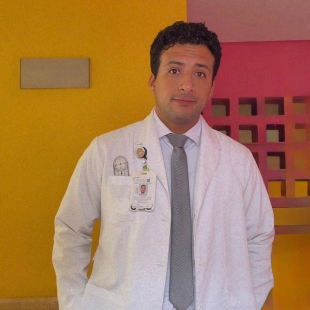 Aarón Celis, Médico general Tlalpan