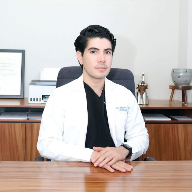 Sergio Moreno Contreras, Urólogo León