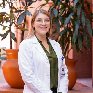 Mariana Peschard Franco, Neurólogo Tlalpan