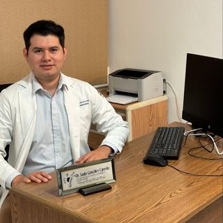 Ampliar imagen: Saulo Gonzalez Carreño, Cirujano oncólogo Cuernavaca