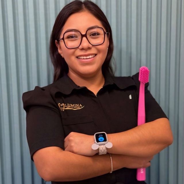 Janet León, Odontólogo pediatra Yucatan