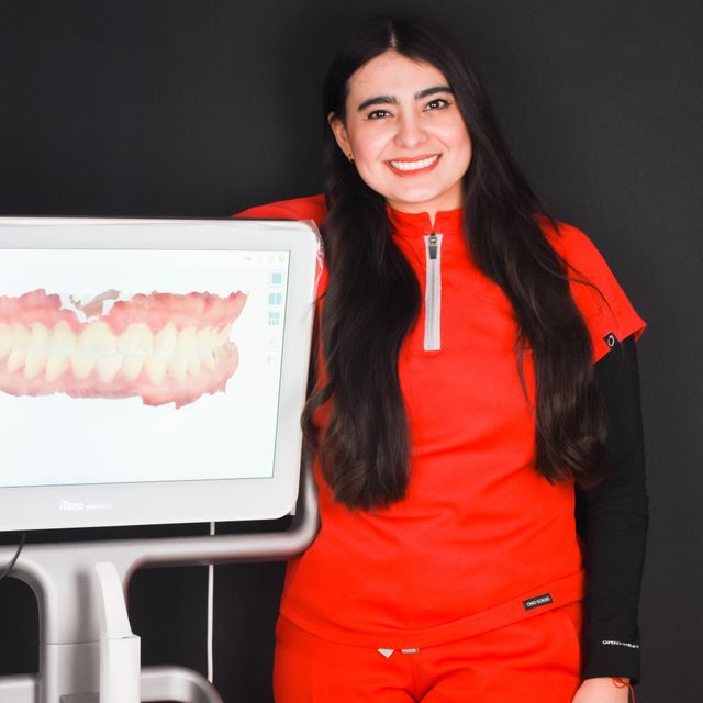Itzel Serrano Beltran, Dentista - Odontólogo Navolato