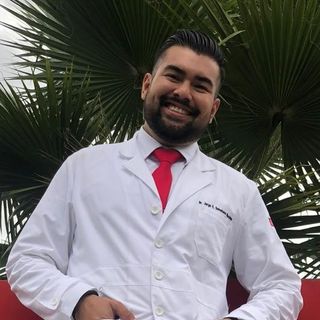 Ampliar imagen: Jorge Eduardo Somohano Huchim, Médico general Cancun