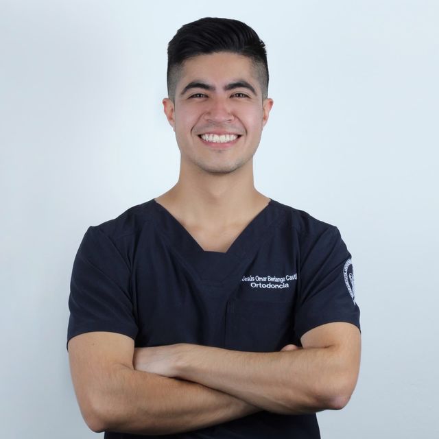 Omar Berlanga Castillo, Dentista - Odontólogo Monterrey