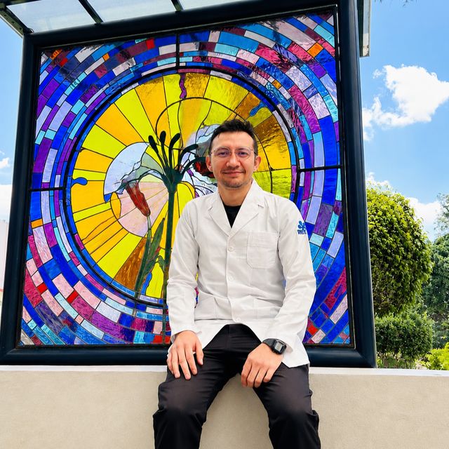 Roger Alexis Vázquez Castro, Neumólogo Ciudad de México