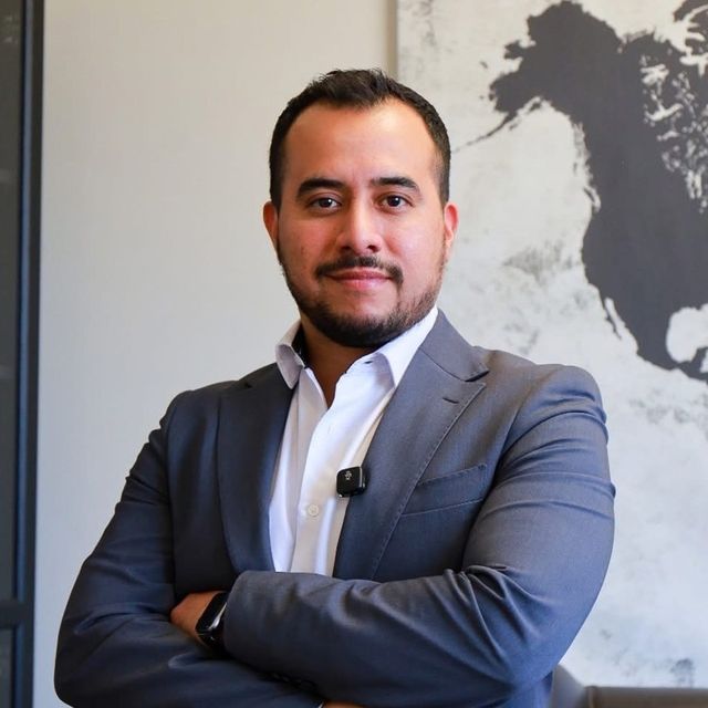 Aldo Jiménez Herevia, Cirujano oncólogo León