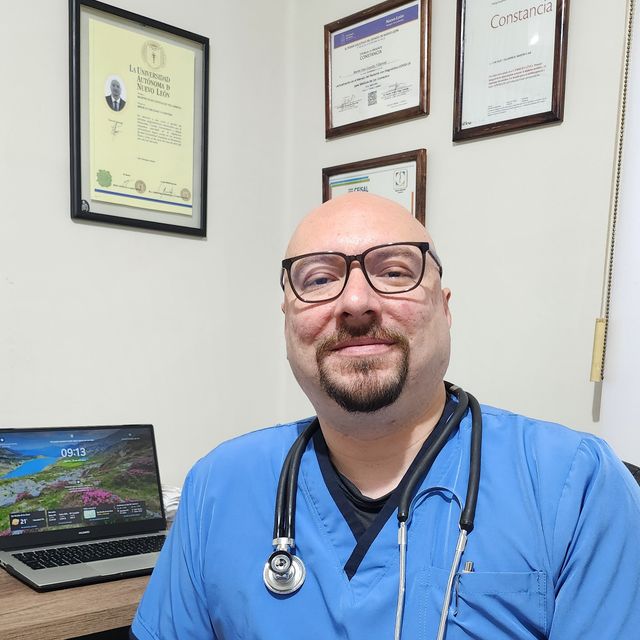 Ivan Gonzalez Villarreal, Médico general Monterrey