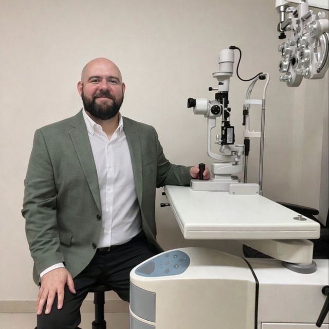 Cristo Ramos, Oftalmólogo Guadalajara