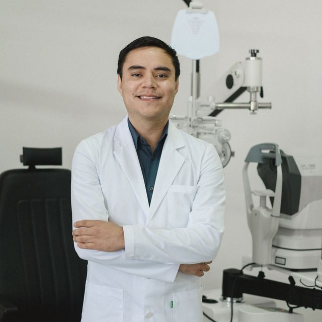 Arturo Pedroza Galeana, Oftalmólogo Metepec