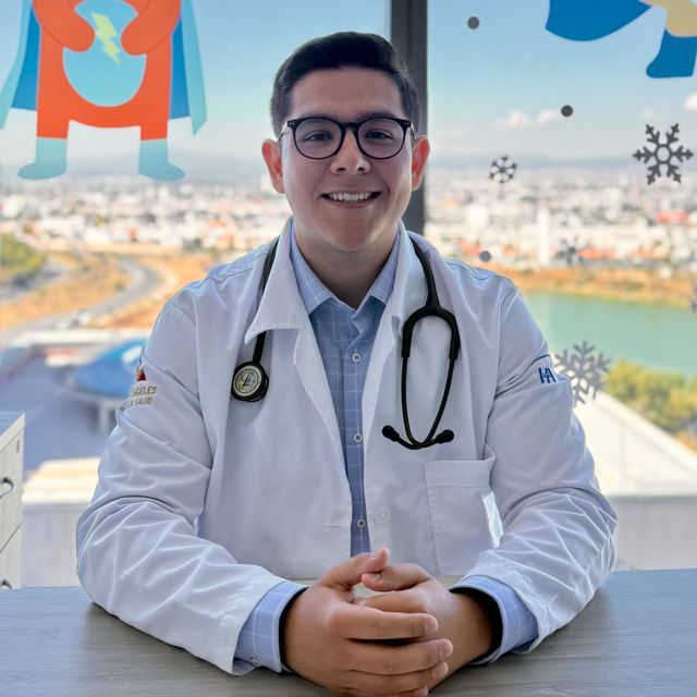 Salvador Mendoza Aguilar, Médico general Querétaro