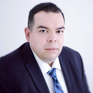 Ampliar imagen: Manuel Alejandro Virgen Nungaray, Médico general Tepic