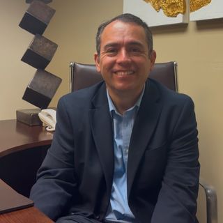 Ampliar imagen: Rodrigo Madrigal Kasem, Dermatólogo Tijuana