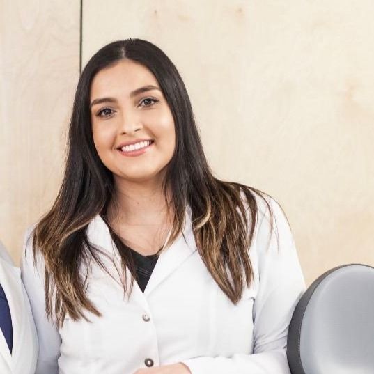 Lucía Cardenaz, Ortodoncista Tijuana