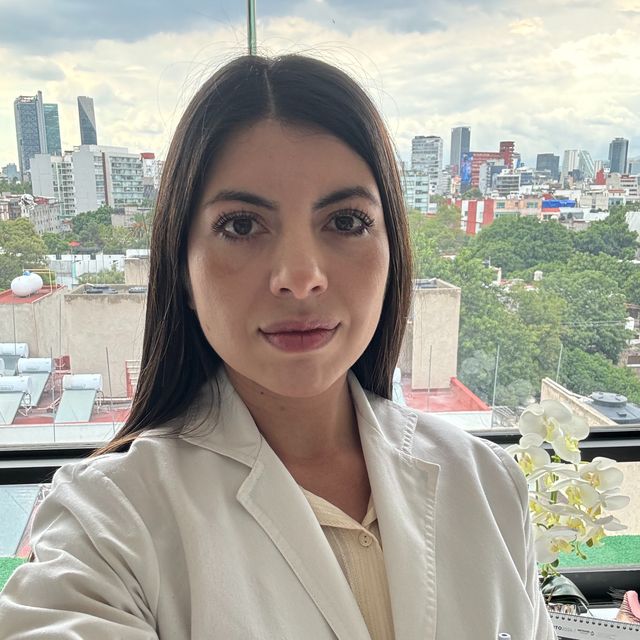 Dahana Lucia Thalía Mendoza García, Oftalmólogo Ciudad de México