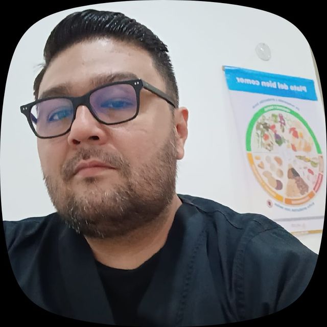 Daniel Alejandro Rivera Domínguez, Nutriólogo clínico San Francisco de Campeche