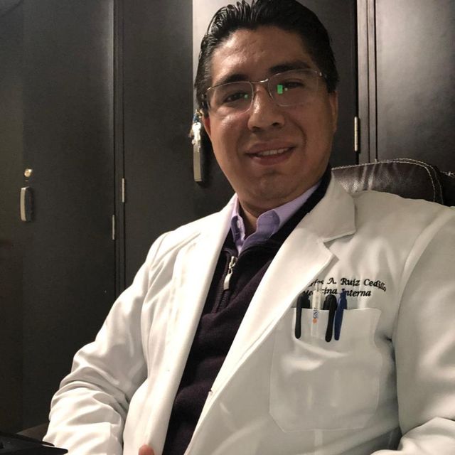 Carlos Alberto Ruiz Cedillo, Internista Nezahualcóyotl