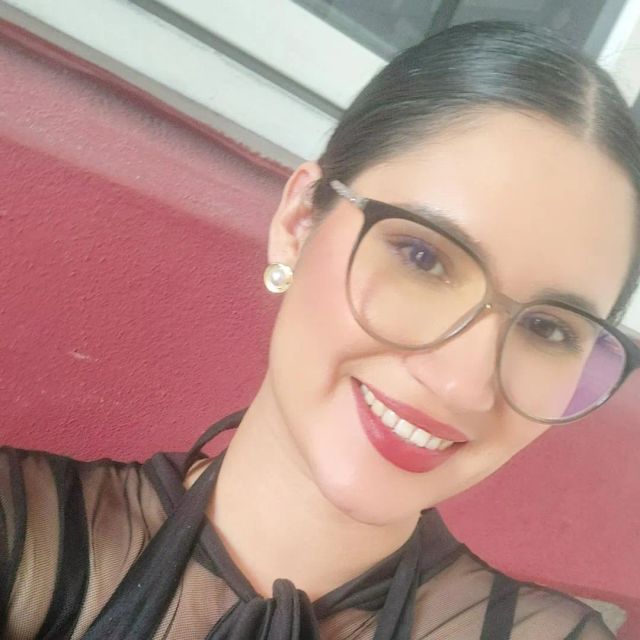 Dennia Gutiérrez, Psicólogo Morelia