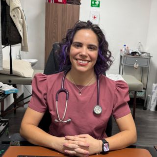 Ampliar imagen: Andrea Sofía Cepeda Pérez, Reumatólogo Playa del Carmen