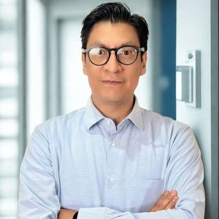 Ampliar imagen: Carlos Sorroza López, Médico general Querétaro