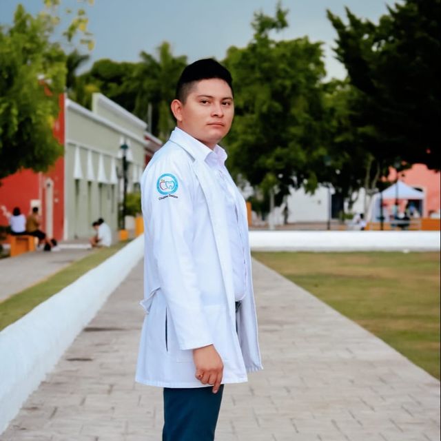 Angel Adolfo Be, Dentista - Odontólogo Valladolid