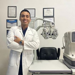 Ampliar imagen: Aldair Oswaldo Alvarez Granados, Optometrista Santiago de Querétaro