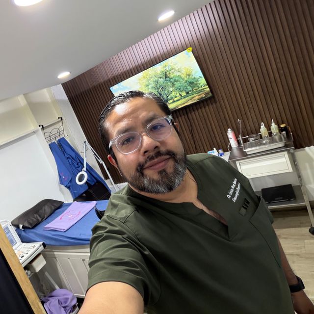 Helvin Pérez Ramírez, Ginecólogo Iztacalco