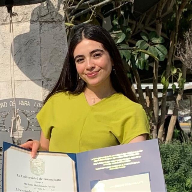 Michelle Maldonado, Psicólogo Celaya