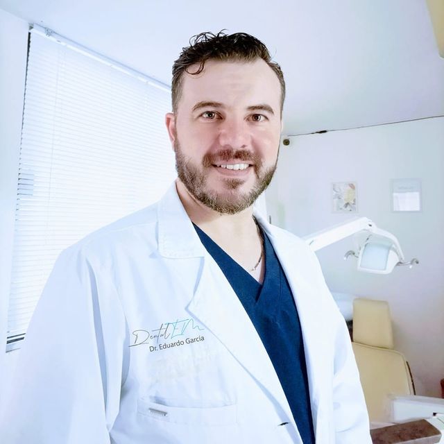 Rubén Eduardo García Aguirre, Dentista - Odontólogo Monterrey