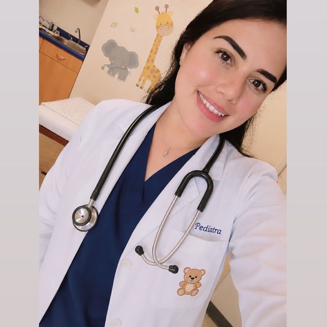 Nayely Mézquita Priego, Pediatra Villahermosa