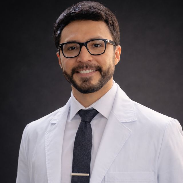 Edson Christian García Castillo, Urólogo Torreon