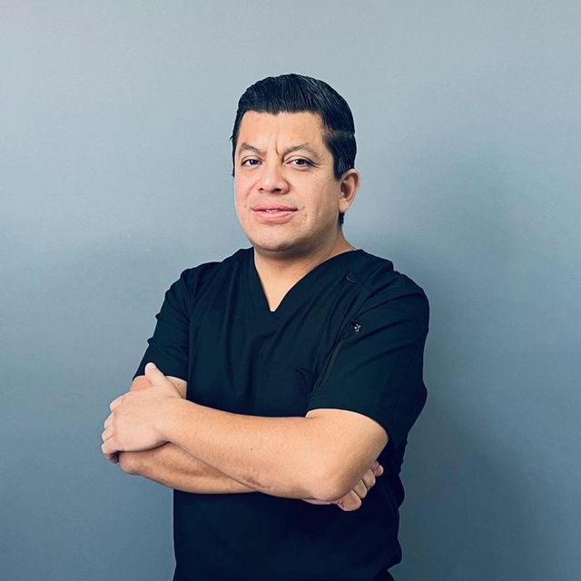 Miguel Lazcano Zamora, Ortopedista Pachuca