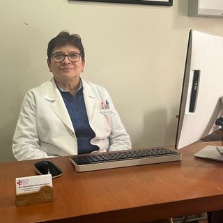 Ampliar imagen: Maria Dimna González García, Especialista en Medicina Crítica y Terapia Intensiva Coyoacán