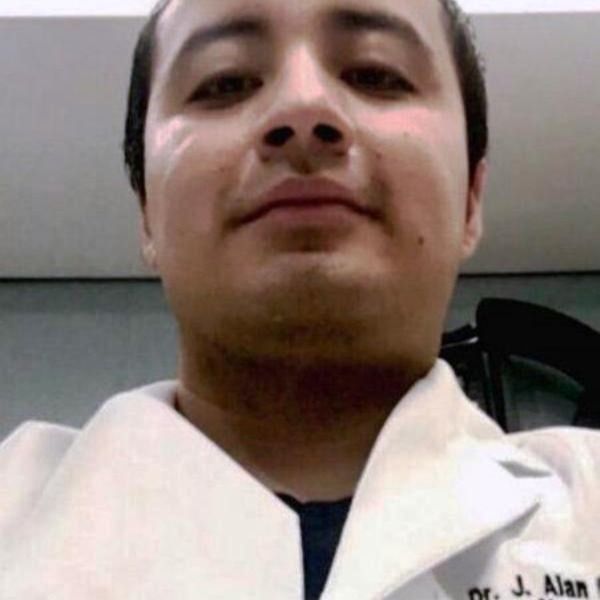 Jose Alan Santos Locia, Neurocirujano Guerrero