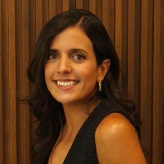 Ampliar imagen: Alejandra Robles Salmán, Ginecólogo León