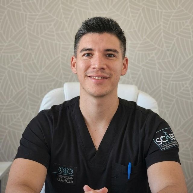 Víctor Manuel García Hernández, Ortopedista Boca del Rio