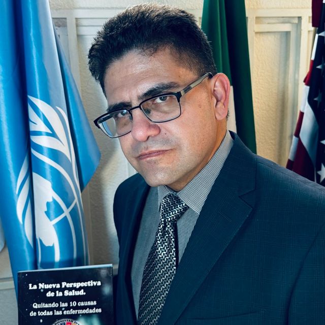 Víctor Alfonso Abuadili Garza, Médico general Naucalpan de Juárez