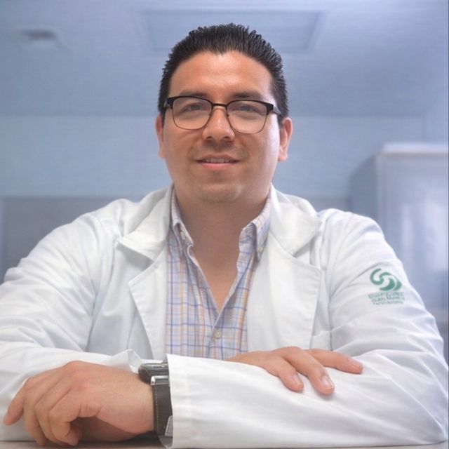 César Daniel Hernández Méndez, Oncólogo médico Tapachula