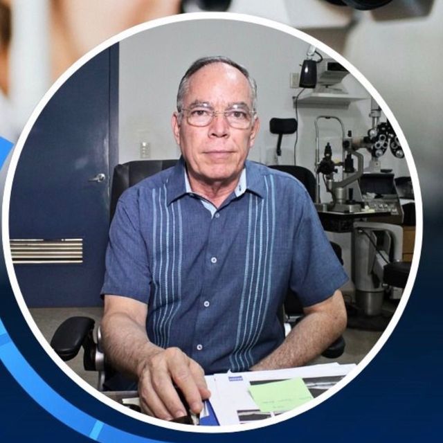 Roberto Fernando Quezada González, Oftalmólogo Torreon