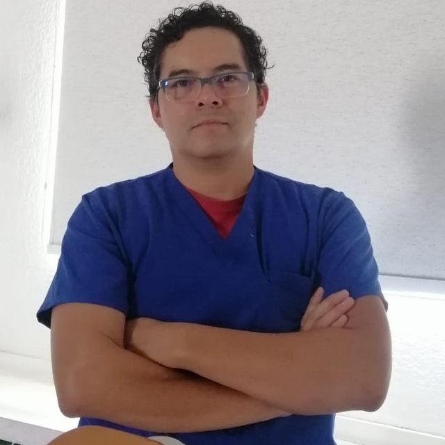 Julio Israel Guerrero, Dentista - Odontólogo San Andres Cholula