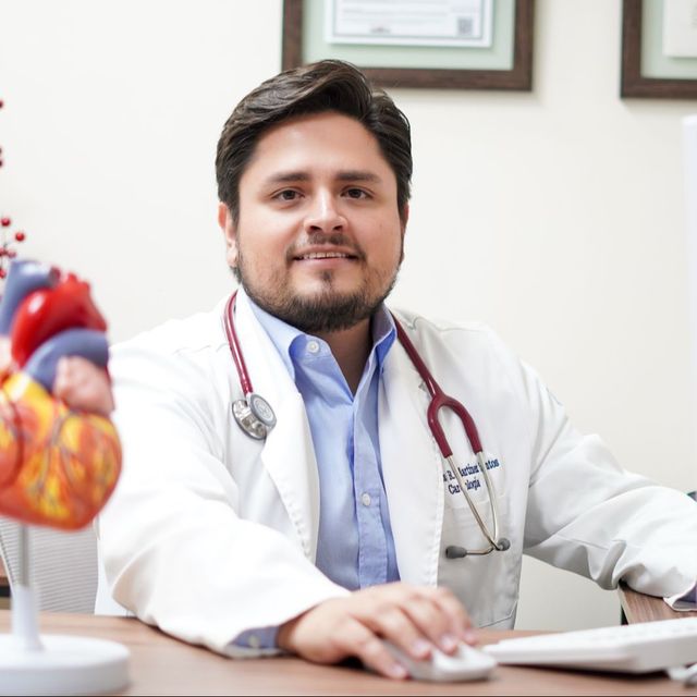 Carlos Roberto Martinez Santos, Cardiólogo San Pedro Garza Garcia