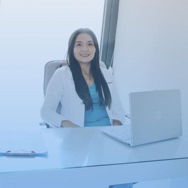 Paola Cervantes Valdovinos, Dentista - Odontólogo Morelia