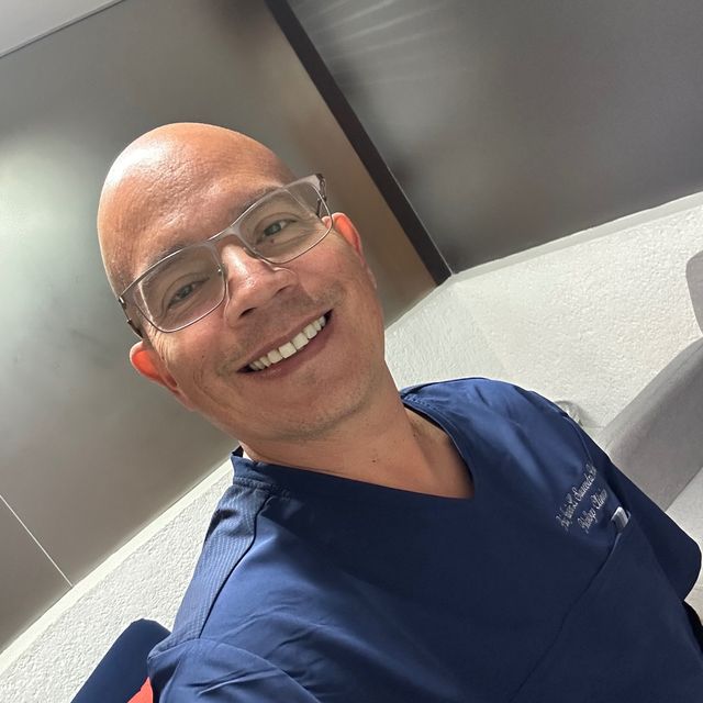 Javier Leonardo Saavedra Robles, Psicólogo Puebla