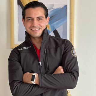 Jorge Luis García Estrada, Cirujano general Querétaro