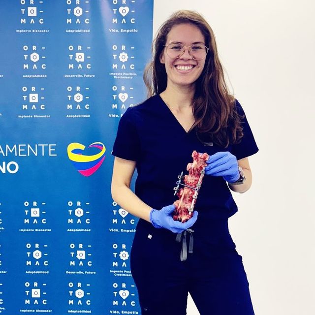 Fernanda Doraly Mora Saldaña, Ortopedista Tlalnepantla de Baz
