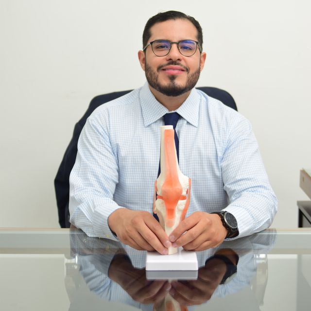 Diego Armando Contreras Rojas, Ortopedista Nogales