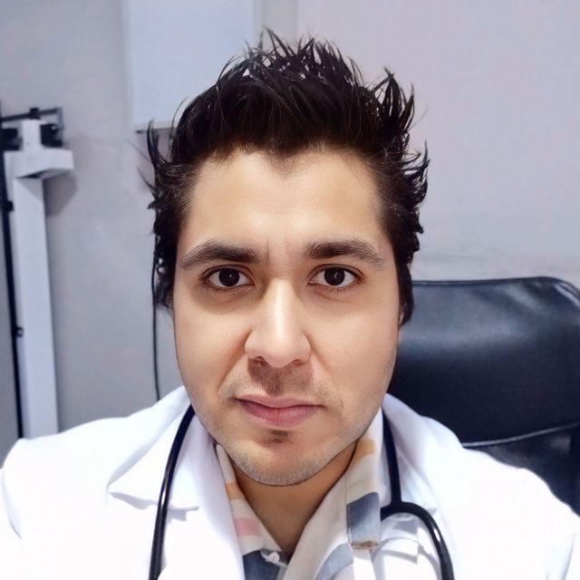 Ricardo Benítez Tejera, Internista Veracruz Centro