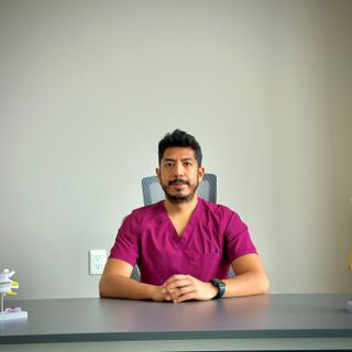 Ampliar imagen: Iván Ricardo Cruz Torres, Ortopedista Benito Juárez